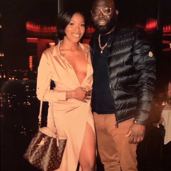 Meet your Posher, Lois - Picture 1 of 1